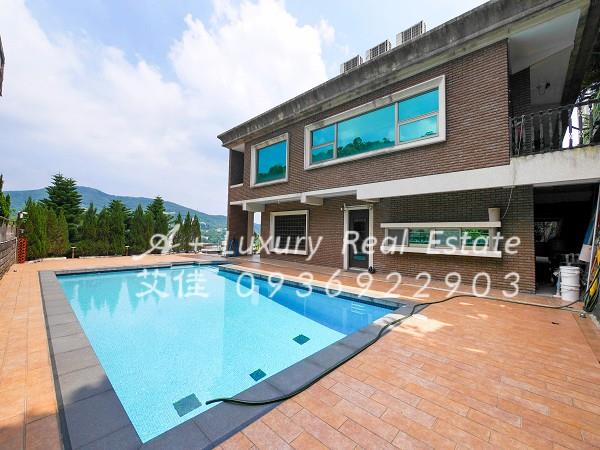 陽明柏園山莊泳池別墅