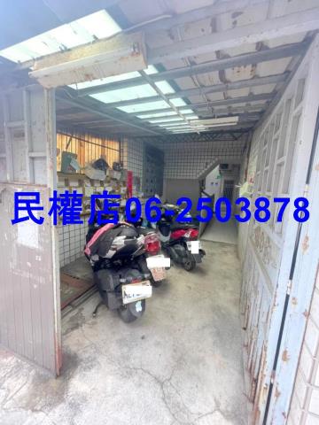 東區店面-6