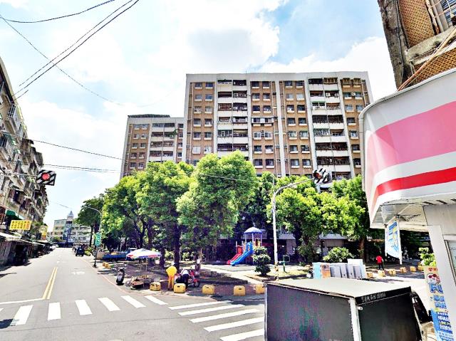 台南東區大樓法拍-5