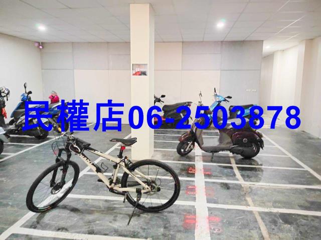 台南東區店面-13