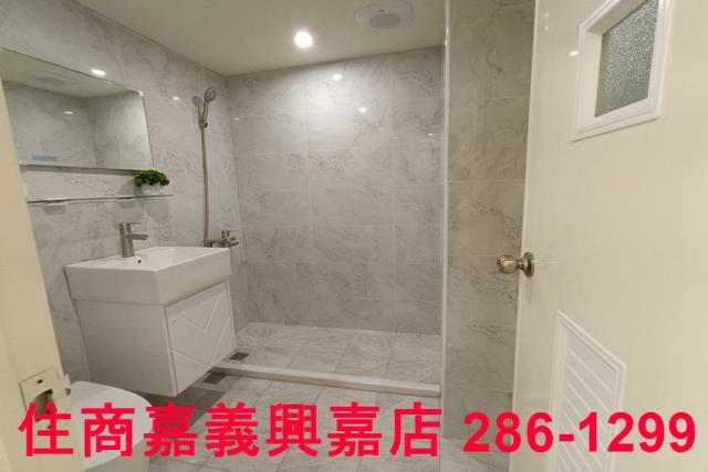 嘉義東區華廈-8