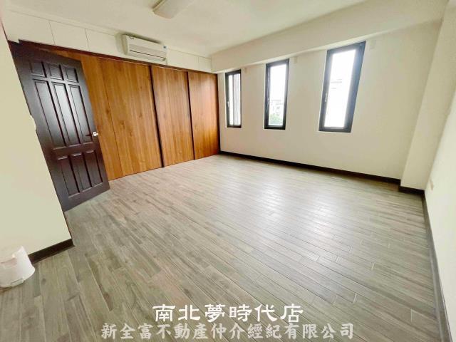 中西區透天-6