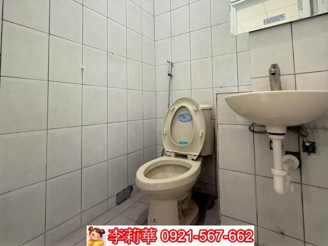 東區店面-11
