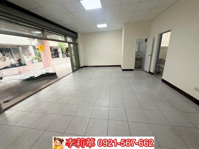 東區店面-7