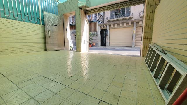東區透天-8