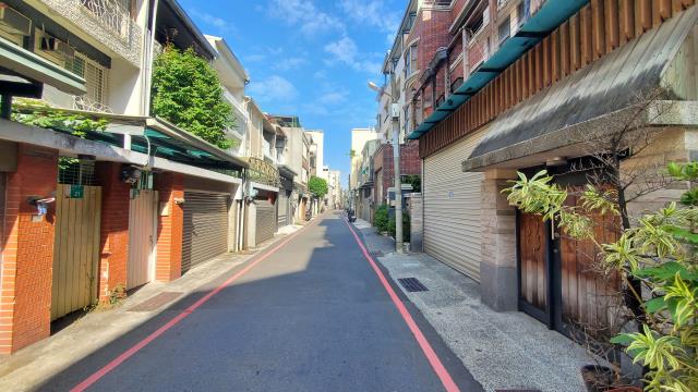 東區透天-6