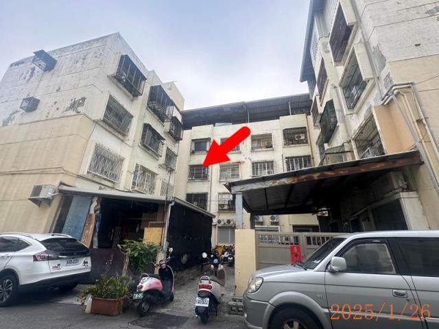 台中公寓法拍-3