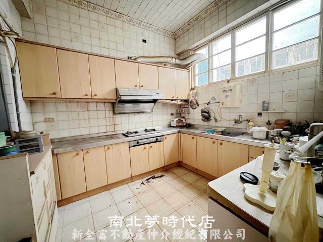 台南中西區透天-10