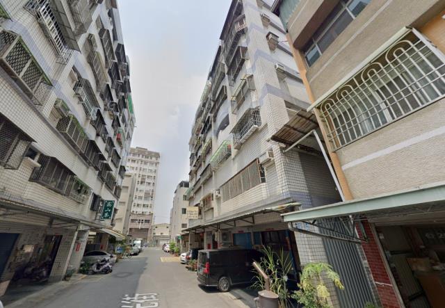 高雄華廈法拍-4