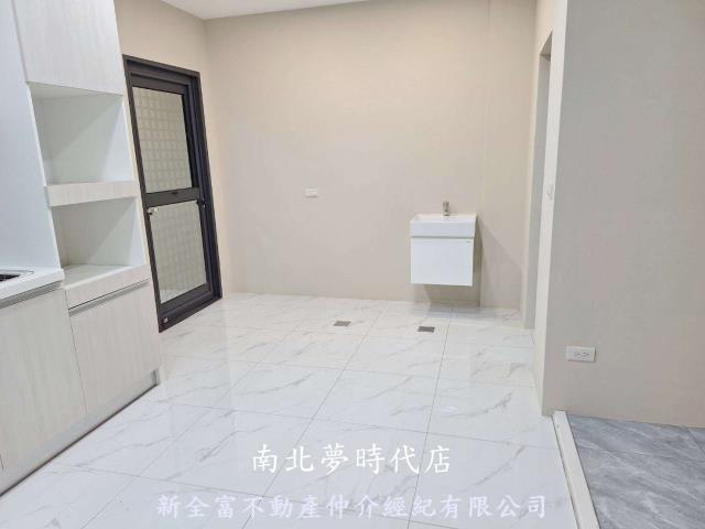 台南安南透天-9