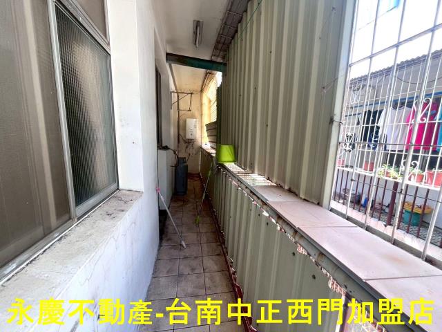台南東區公寓-9