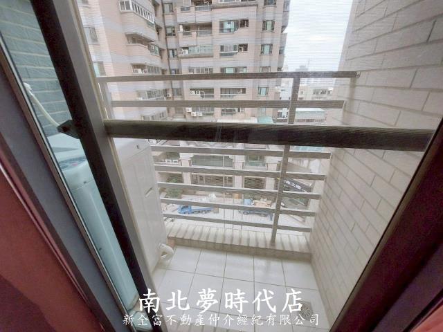 台南東區套房-11