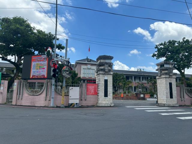 東區透天-8