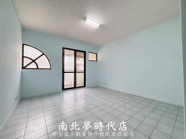 台南南區透天-8