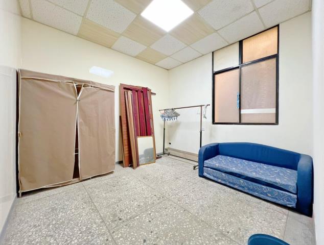 台中龍井店面-9