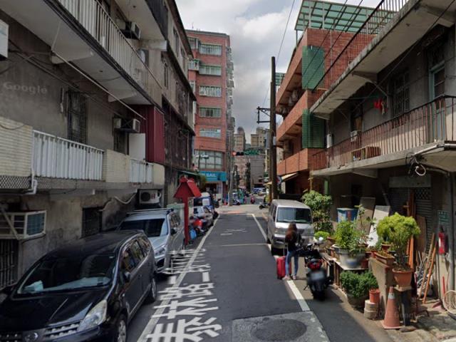 新北泰山拍賣透天-3