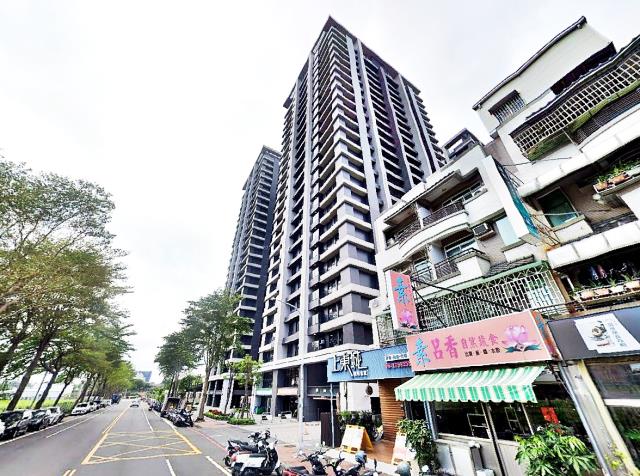 仁德區文心路上東城