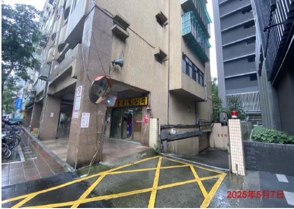 信義區大樓法拍-5