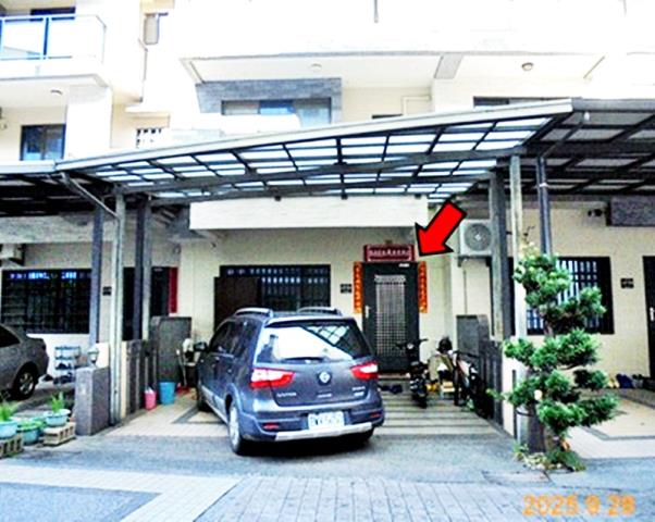 東區拍賣透天-3