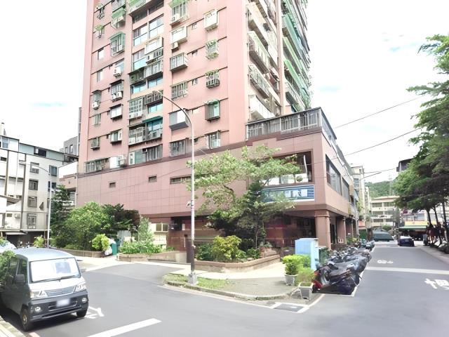 新北中和大樓法拍-9