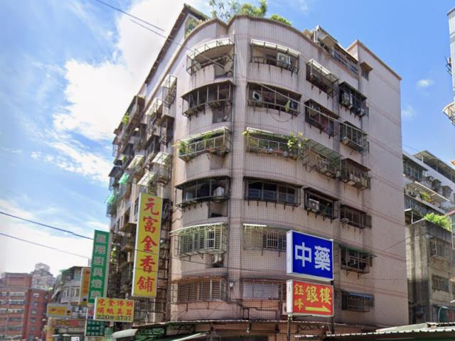 新北新莊法拍大樓-6