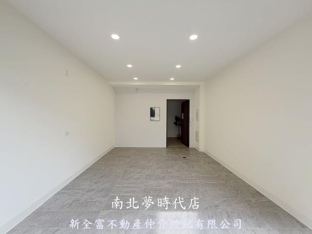 台南東區透天-13