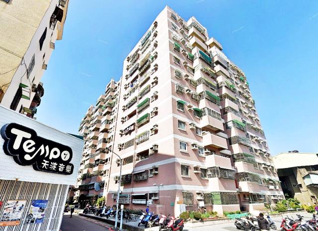 東區拍賣大樓-3