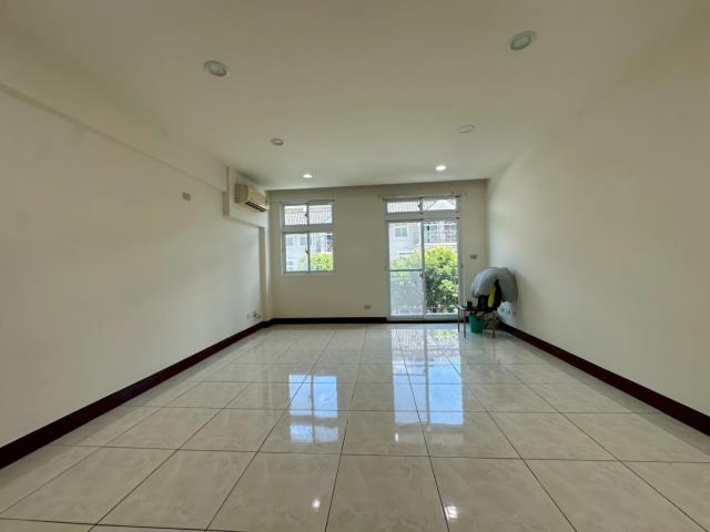 桃園平鎮透天-10