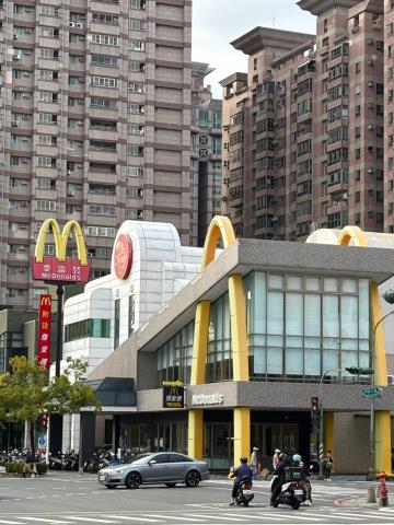 高雄拍賣大樓-4