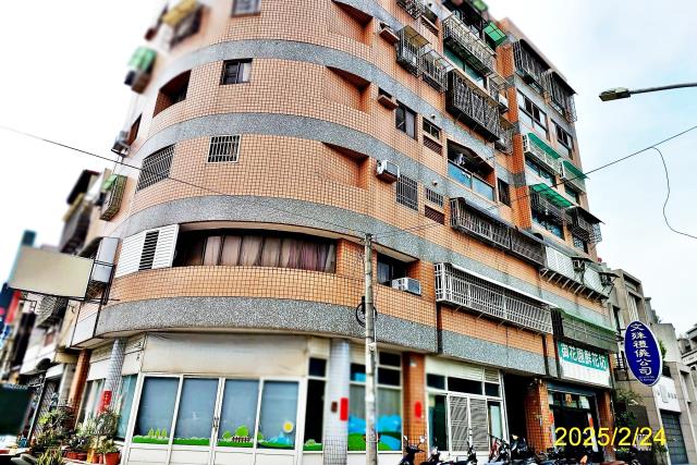 斗六市復國街中華大第