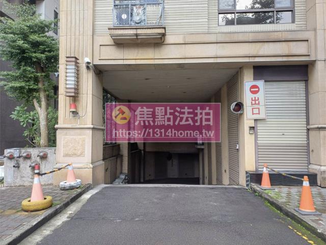 新北三峽大樓法拍-6