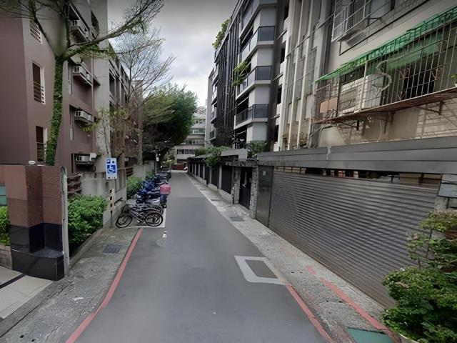 台北拍賣大樓-1