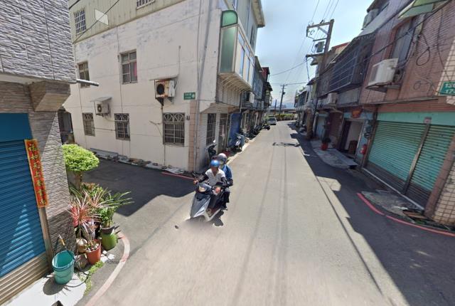 桃園八德法拍透天-1