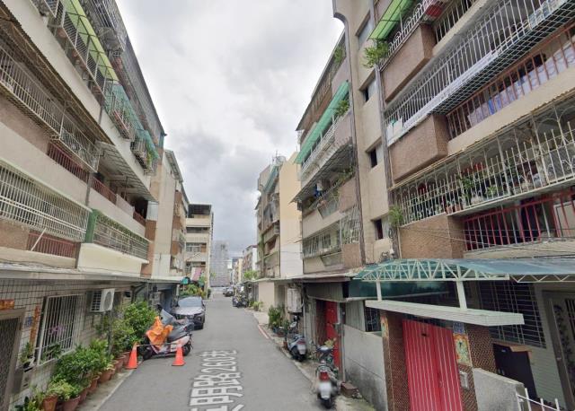 苓雅公寓法拍-4