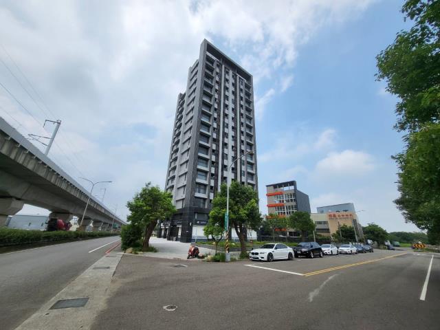 中壢過嶺景觀2房車位