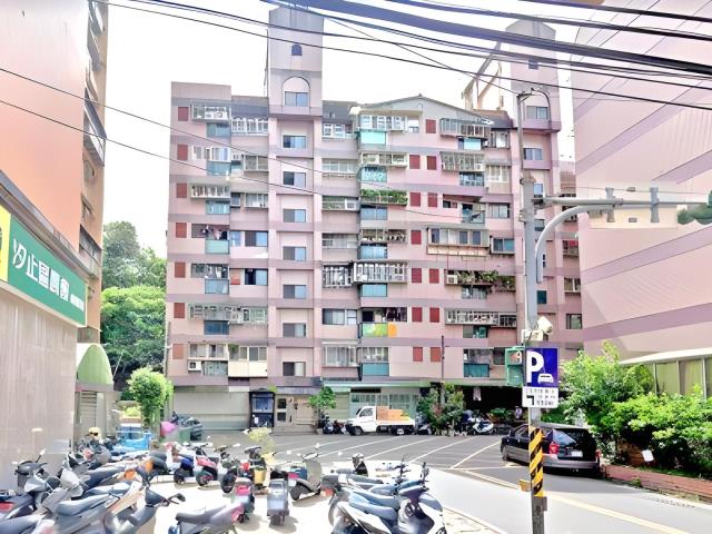 新北汐止大樓法拍-1