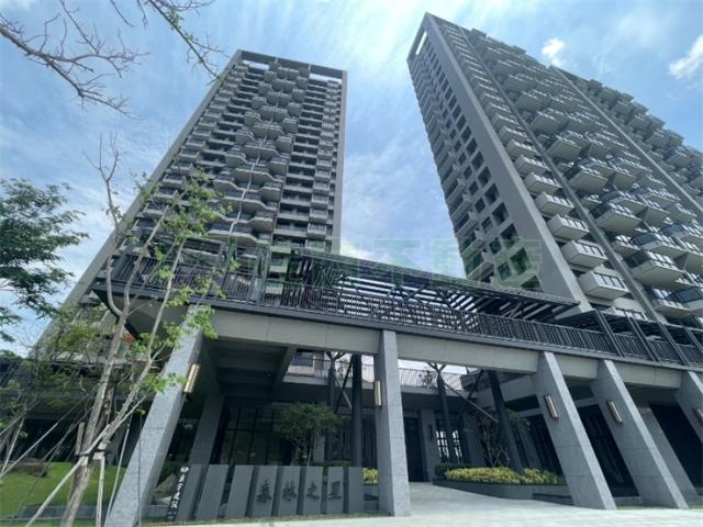 高雄橋頭大樓-1