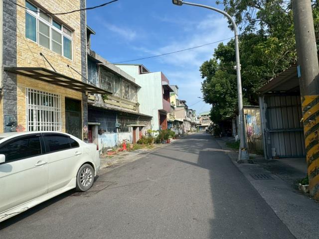 高雄楠梓透天法拍-11