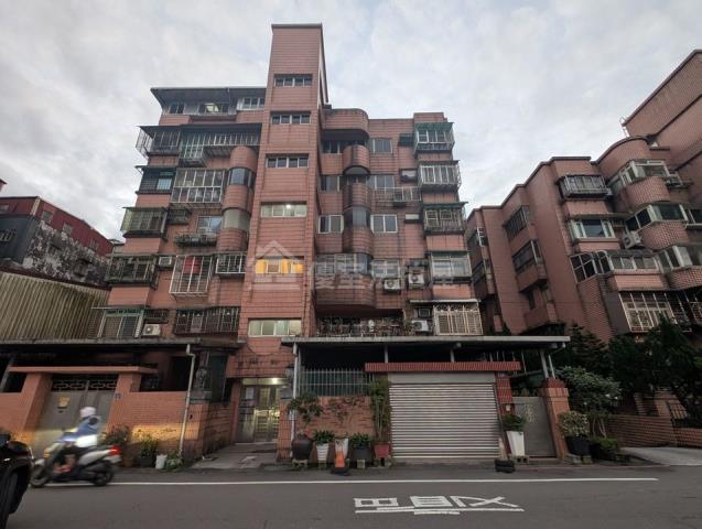 基隆七堵拍賣公寓-1