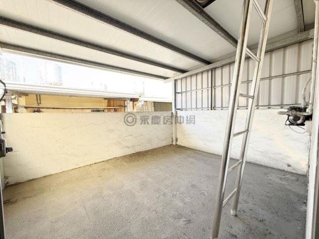 高雄苓雅透天-11