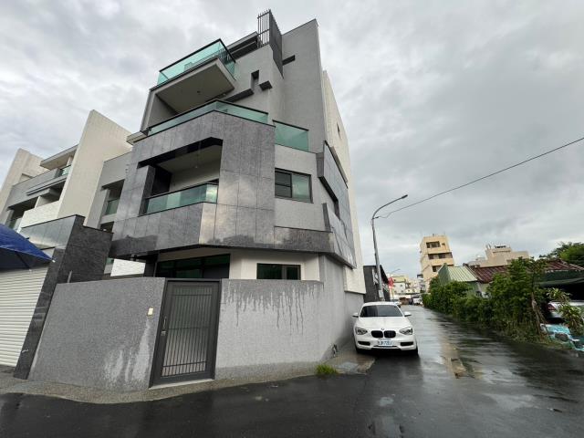 台南法拍透天-3