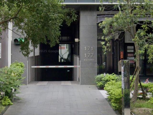 新北新莊大樓法拍-4