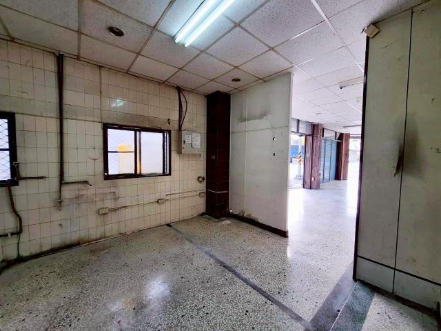 台南仁德店面-12