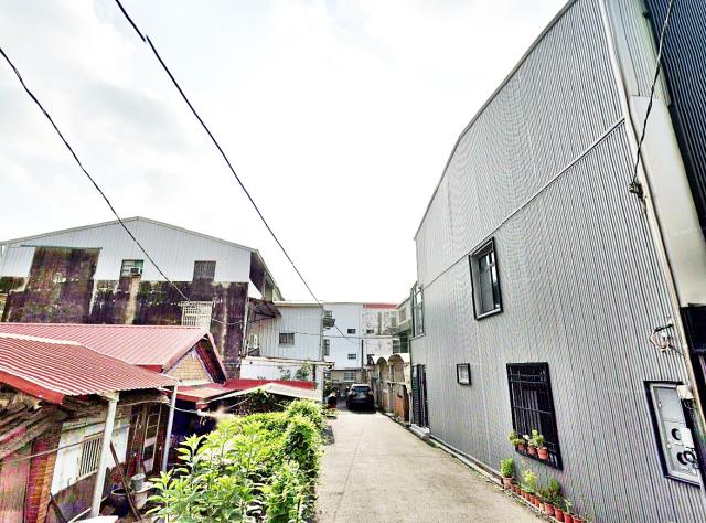 麻豆法拍透天-4