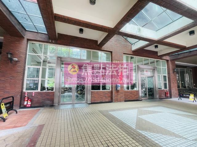 五股法拍大樓-7