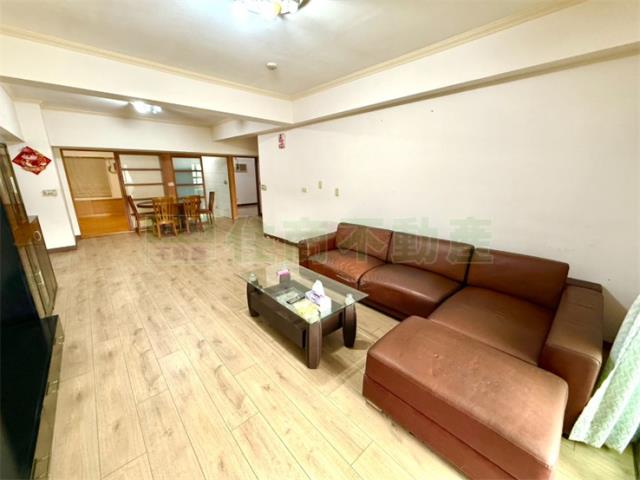 高雄苓雅大樓-3