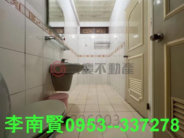 台南東區透天-10