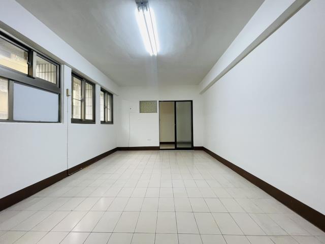 高雄新興區公寓-6