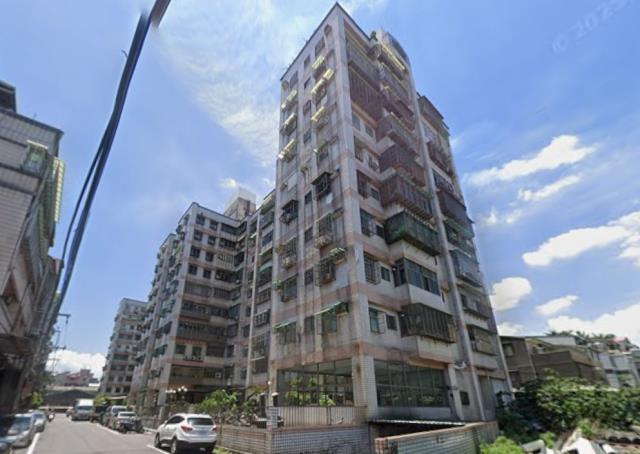 新北大樓法拍-2