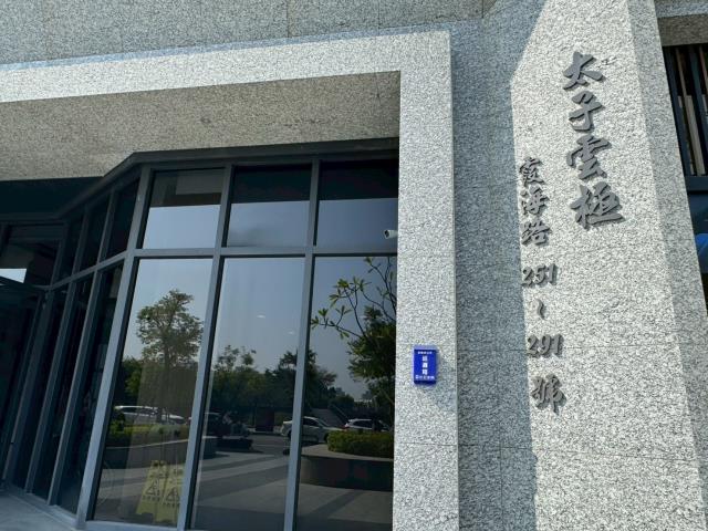 高雄仁武法拍大樓-5